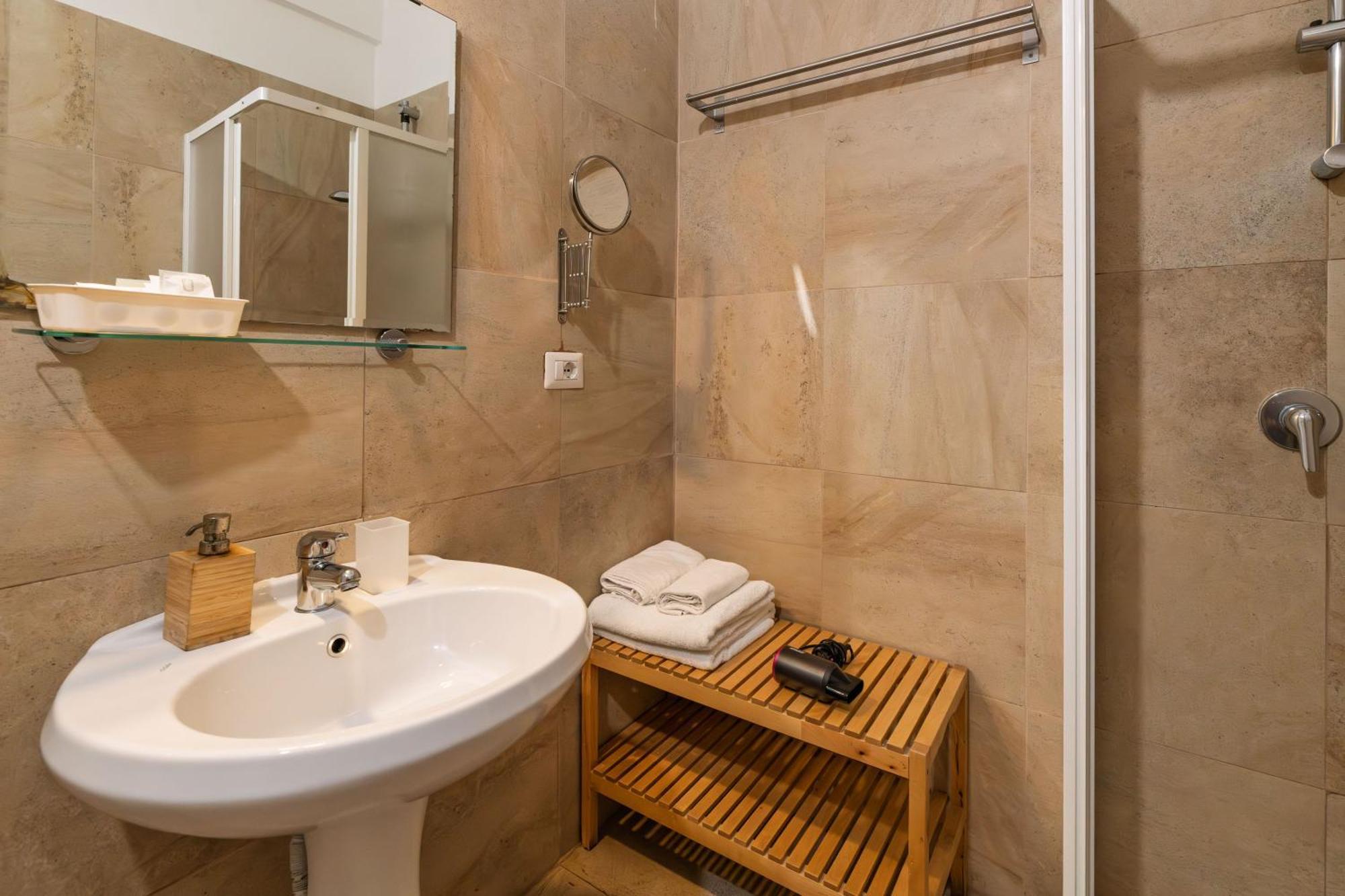 Roma San Pietro Apartment Luaran gambar